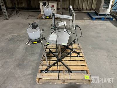 (2) A.M. Brickford Anesthesia Machines Varios, Equipo de campo