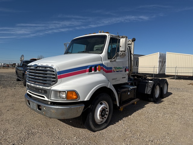 2004 Sterling 9500 T/A Day Cab Truck Tractor