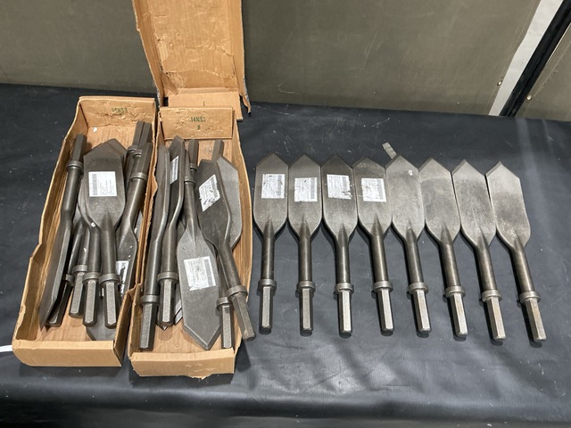 (24) Pioneer Tool & Forge 102-6 Paving Breaker Picks