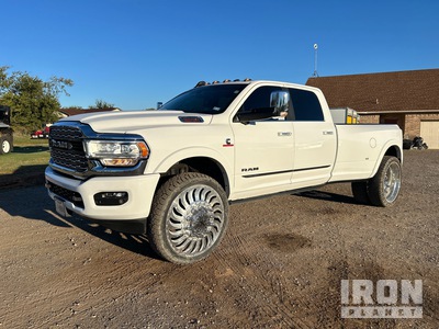 2022 Ram 3500 Limited 4x4 Crew Cab بيك اب