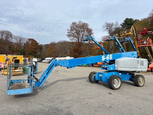 2011 Genie S-65 4WD Diesel Telescopic Boom Lift 2011 Genie S-65 4WD Diesel Telescopic Boom Lift