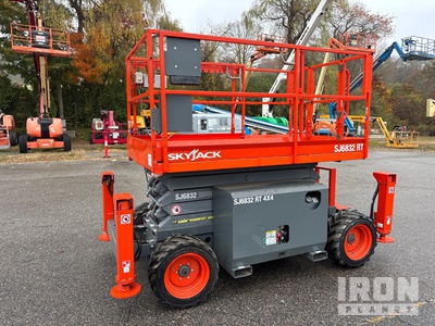 2013 Skyjack SJ6832 RT Diesel 4x4 Scissor Lift