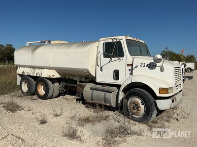 1995 International 8100 6x4 Water Truck (Inoperable)