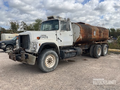 1990 Ford LT9000 6x4 Autocarro per acqua