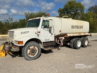 1997 International 4900 4000 gal 6x4 Water Truck (Inoperable)