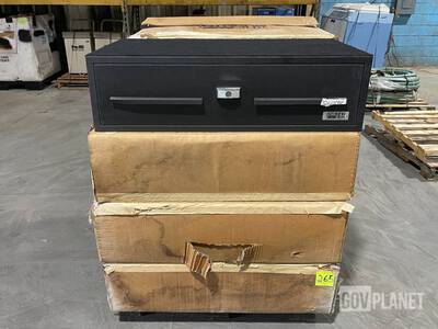 (8) Boss 7126-7 Strong Boxes Pull Drawers