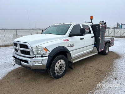 2018 Dodge 3500 4x4 Crew Cab Camion à Plateau