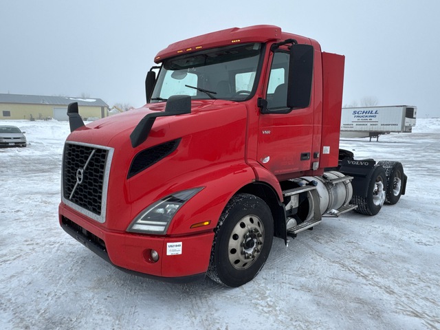 2021 Volvo VNR 6x2 T/A Day Cab Truck Tractor