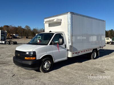 2024 GMC G3500 4x2 Refrigerated Truck