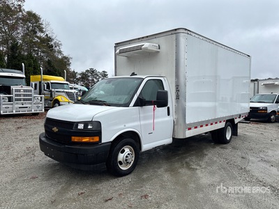 2024 GMC G3500 4x2 Refrigerated Truck