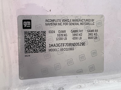 2024 GMC G3500 Cutaway Van 4x2 Refrigerated Truck