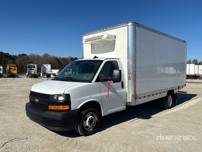 2024 GMC G3500 4x2 Refrigerated Truck