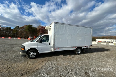 2024 GMC Savana G3500 4x2 Refrigerated Truck