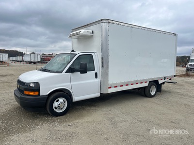 2024 GMC G3500 Cutaway Van 4x2 Camiones