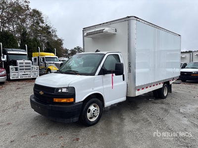2024 GMC G3500 4x2 Refrigerated Truck