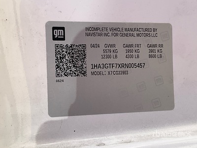 2024 GMC G3500 4x2 Refrigerated Truck