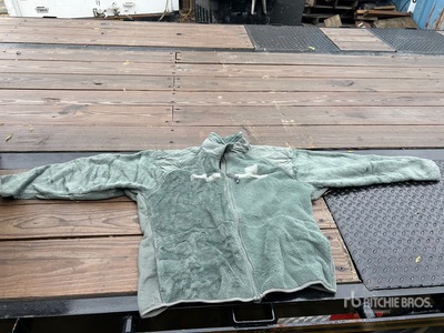 Quantity of (24) Military- Large-Regular Cold weather fleece