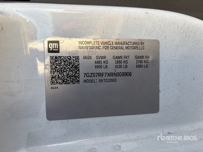 2024 GMC Savana 3500 4x2 Refrigerated Truck