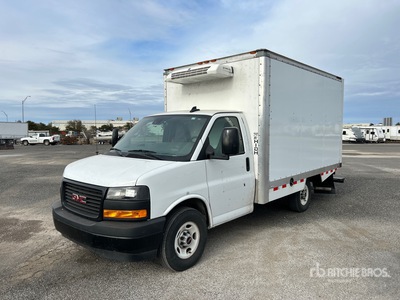 2024 GMC G3500 4x2 冷蔵トラック