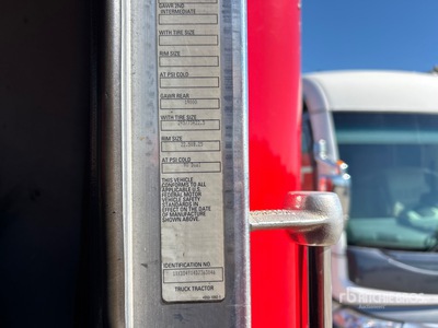 2013 Kenworth T800 6x4 3-Achs Sattelzugmaschine