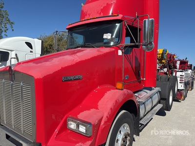 2013 Kenworth T800 T/A Day Cab Truck Tractor