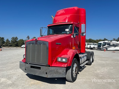 2013 Kenworth T800 6x4 トラックトラクター(T/A)