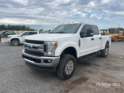 2019 Ford F-250 XLT 4x4 Crew Cab Pick Up