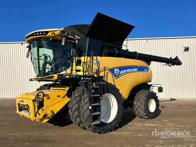 2015 New Holland CR9.90 Elevation Combine Harvester