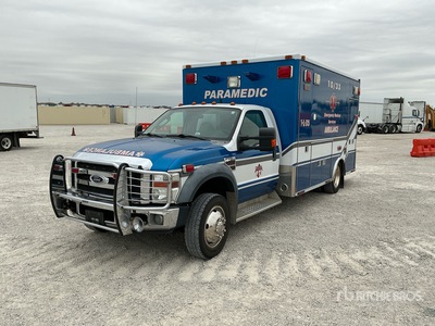2008 Ford F-450 4x2 Krankenwagen