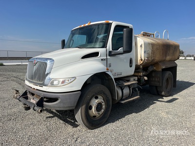 2019 International MV607 4x2 Water Truck