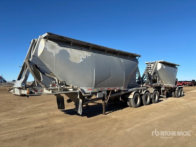 1996 Beall 1400 cft Super B-Train Lead Pneumatic Bulk Trailer