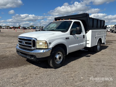 2002 Ford F-350 4x2 Camion à benne