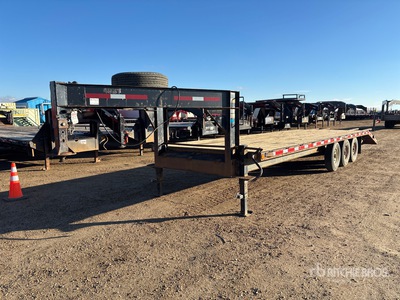 2012 Trailtech H370 24 ft Tri/A Gooseneck Geräteanhänger
