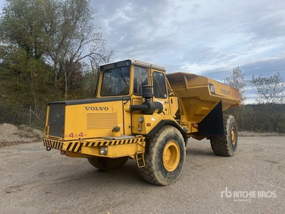 1989 Volvo A25 Kiepwagen met knikbesturing