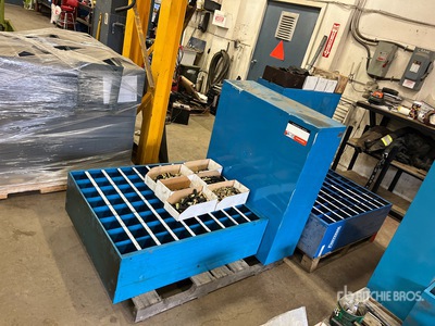 Quantity of (4) Bolt Bin