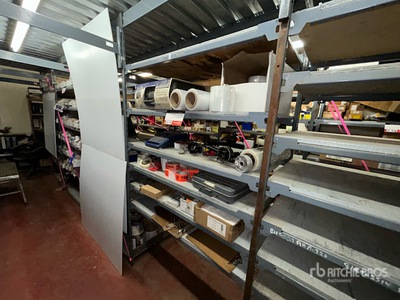 Quantity of Shipping Receiving Supplies Articoli da ferramenta e di consumo