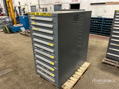 Quantity of (2) Parts Cabinets ورش و مخازن متنوعة