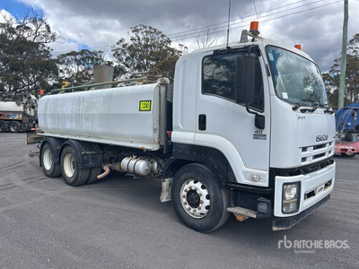 2009 Isuzu FVY 1400 3480 L 6x4 Water Truck