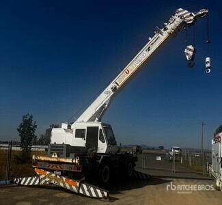 1997 Tadano TR250M Grue tout terrain
