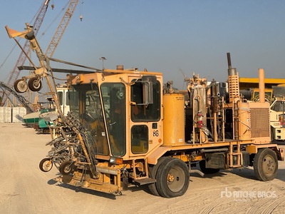 2002 M-B 4x2 Highway Long Line Paint Stripping Machine