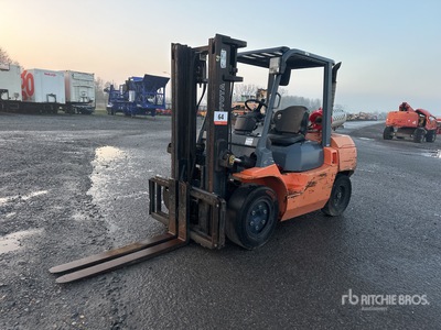 1999 Toyota 02-7FG35 3500 kg Forklift (Inoperable)