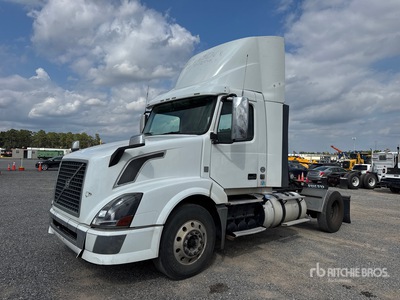 2014 Volvo VNL 4x2 トラックトラクター（S/A）