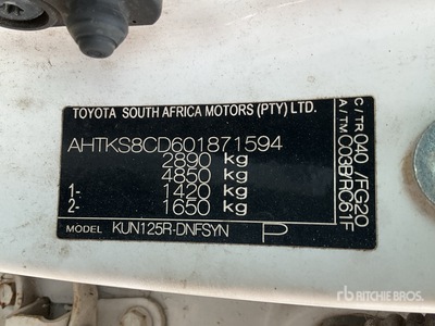 2017 Toyota Hilux Crew Cab Pickup