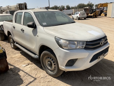 2017 Toyota Hilux 4x4 Crew Cab Pickup (Inoperable)