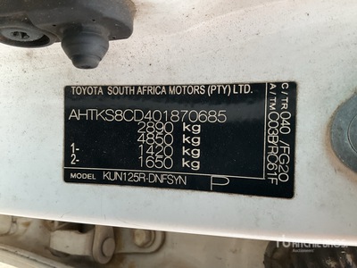 2016 Toyota Hilux Crew Cab Pickup