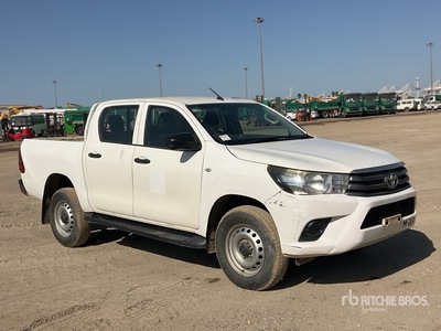 2016 Toyota Hilux 4x4 Crew Cab Pickup