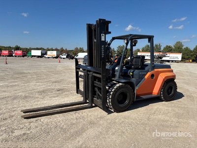 2016 Toyota 8FD60U 9500 lb Pneumatic Tire Chariot Élévateur