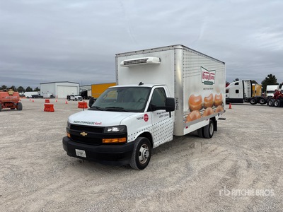 2024 Chevrolet Express G3500 4x2 Camiones