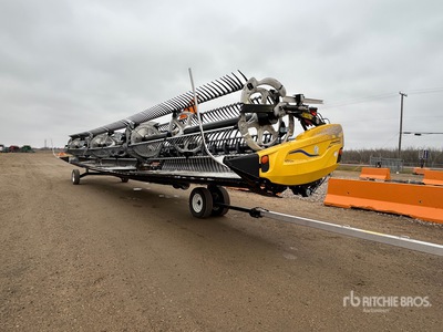 2024 MacDon FD245 45 ft Flex Draper رأس الحصادة المجمعة