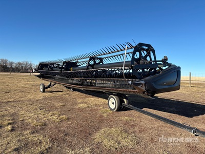 2016 MacDon FD75 35 ft Flex Draper Combine Header